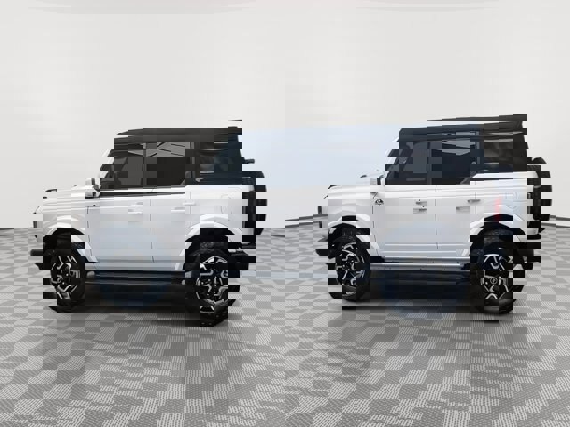 Certified 2023 Ford Bronco Outer Banks image 3