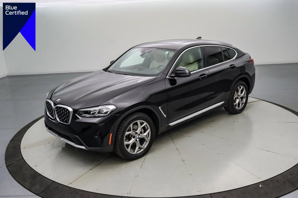 Used 2022 BMW X4 xDrive30i w/ Premium Package 2