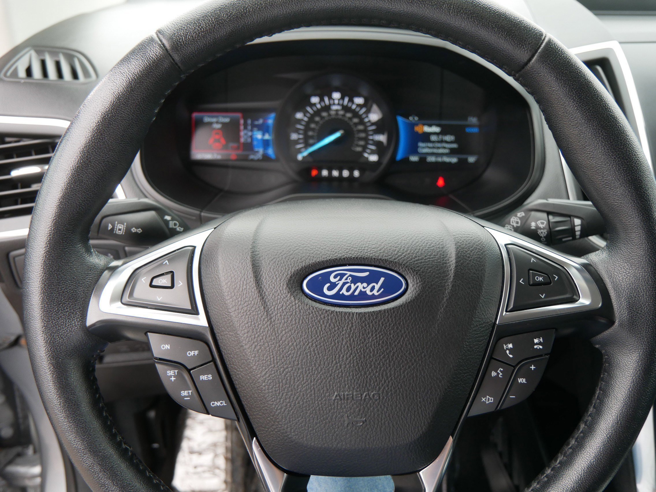 Certified 2022 Ford Edge Titanium image 25