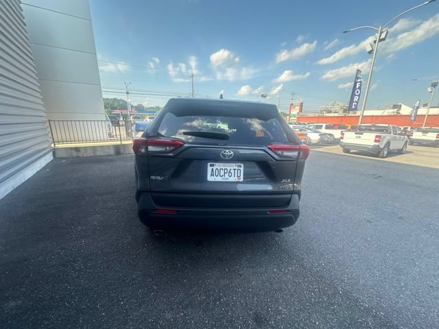 Used 2025 Toyota RAV4 XLE FWD image 5