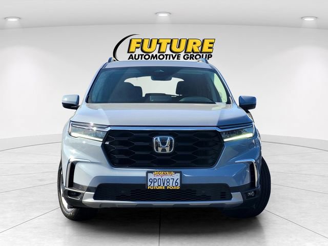 Used 2025 Honda Pilot Touring image 8