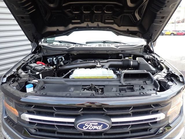 Certified 2025 Ford F150 XLT w/ Equipment Group 301A Standard AWD/4WD image 16