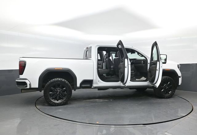 Used 2024 GMC Sierra 2500 AT4 w/ Max Trailering Package AWD/4WD image 26