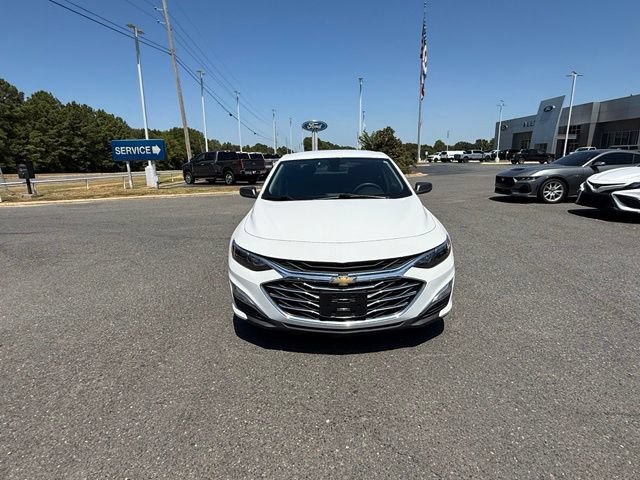 Used 2020 Chevrolet Malibu LS FWD image 2