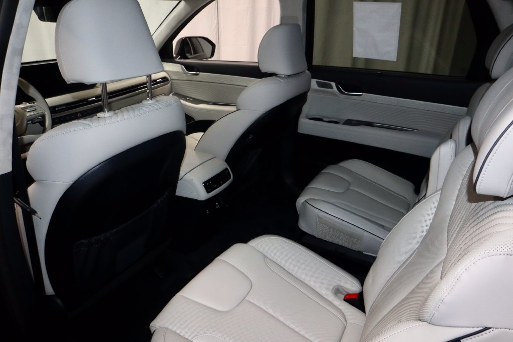 Used 2024 Hyundai Palisade Calligraphy AWD/4WD image 22