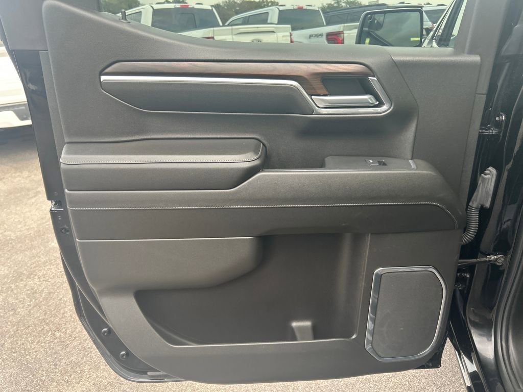 Used 2024 GMC Sierra 1500 SLT image 25