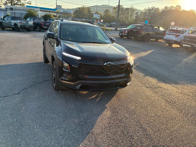 Used 2025 Chevrolet Equinox RS w/ Safety and Technology Package AWD/4WD image 3