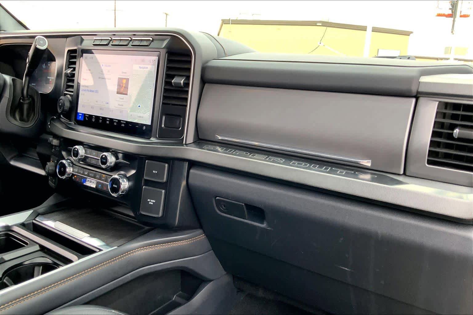 Certified 2024 Ford F250 Platinum w/ Tremor Off-Road Package AWD/4WD image 19