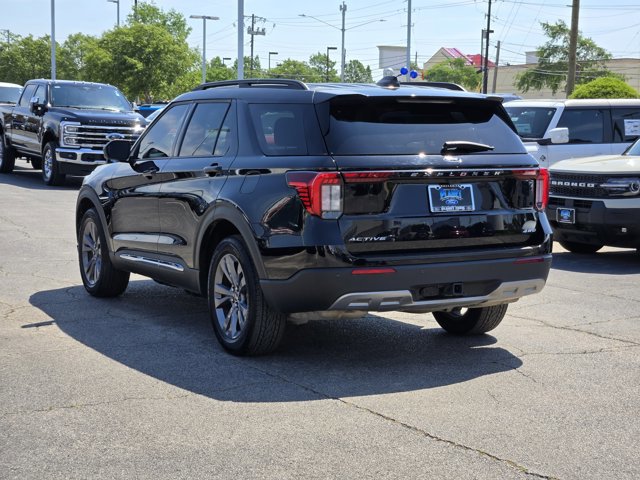 Certified 2025 Ford Explorer Active w/ Active Comfort Package AWD/4WD image 5