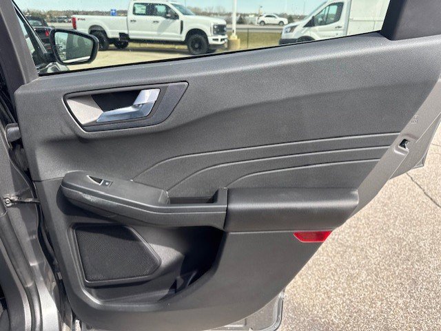 Certified 2023 Ford Escape Platinum image 30