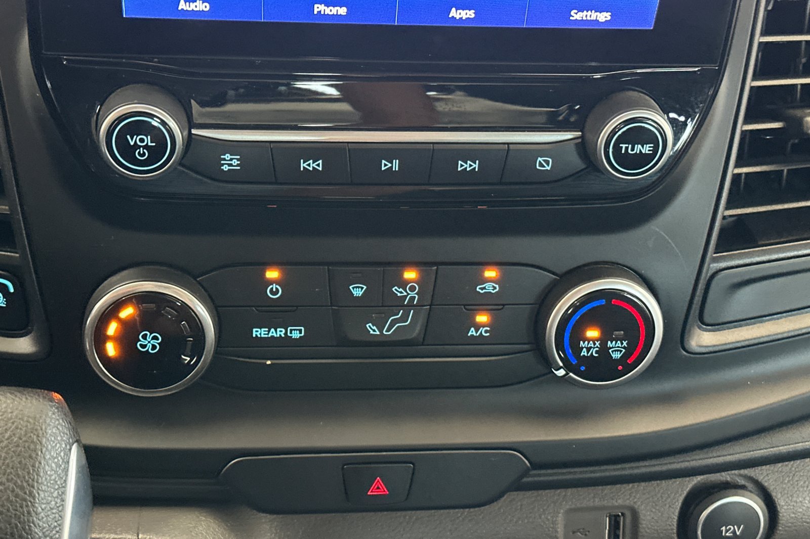 Certified 2021 Ford Transit 150 XL RWD image 22