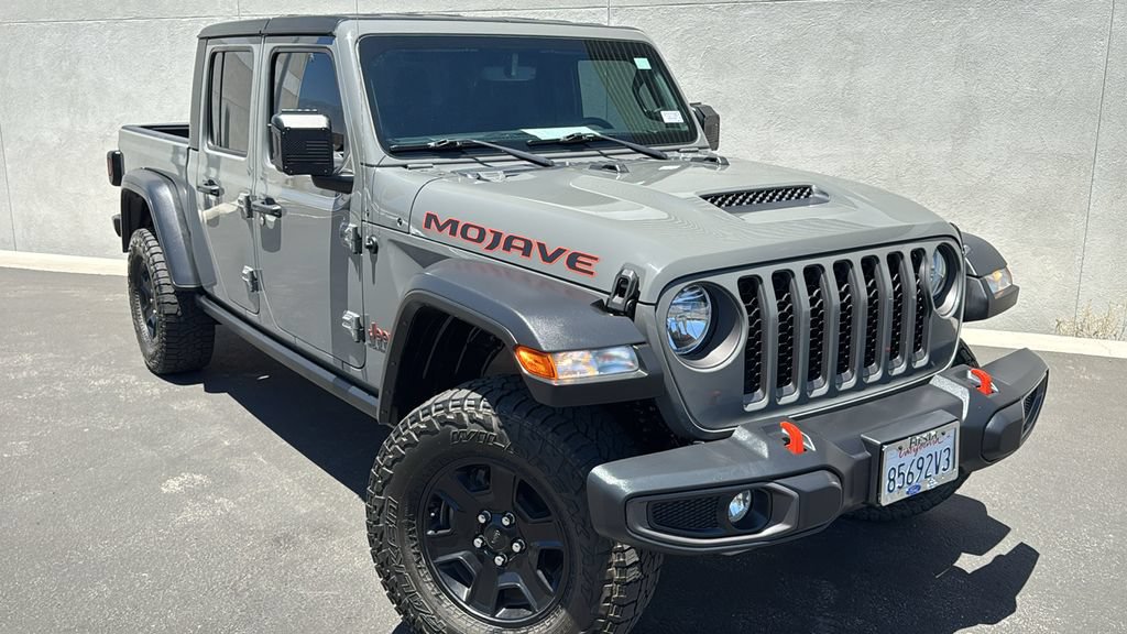 Used 2023 Jeep Gladiator Mojave w/ Trailer Tow Package AWD/4WD video 1