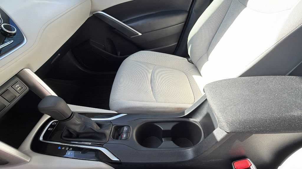 Used 2022 Toyota Corolla Cross L FWD image 20