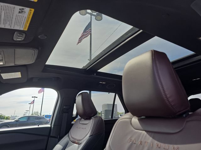 Certified 2023 Ford Explorer Platinum w/ Technology Package AWD/4WD image 16