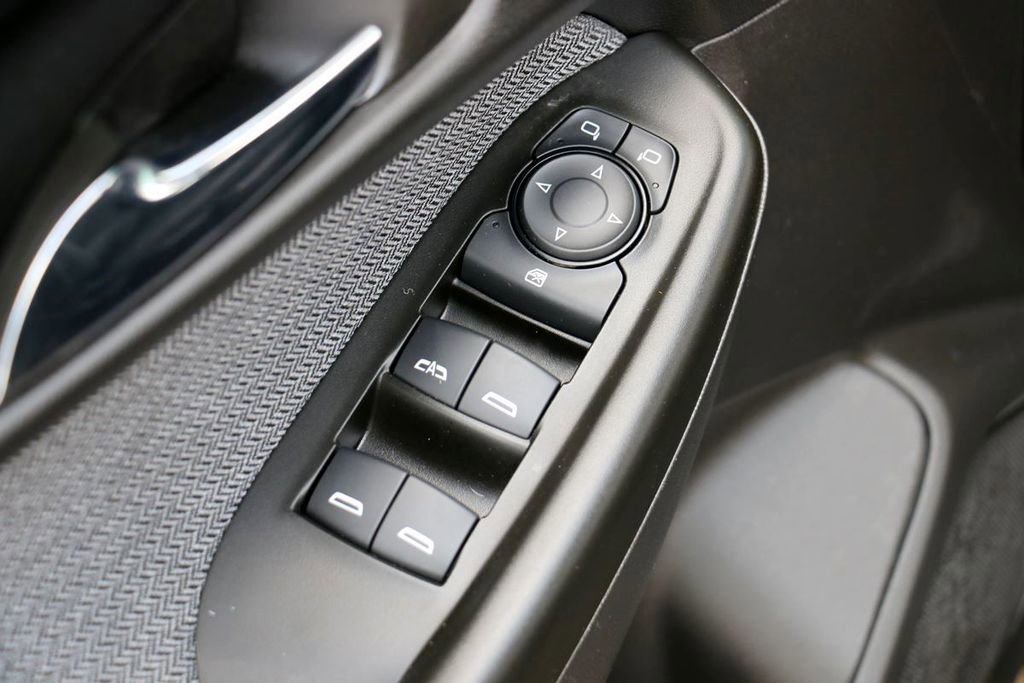Used 2025 Chevrolet TrailBlazer LS w/ LS Convenience Package FWD image 15