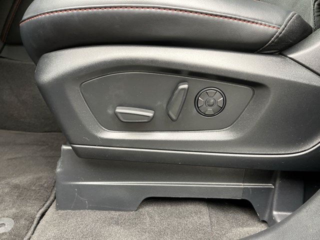 Certified 2025 Ford Explorer ST AWD/4WD image 13