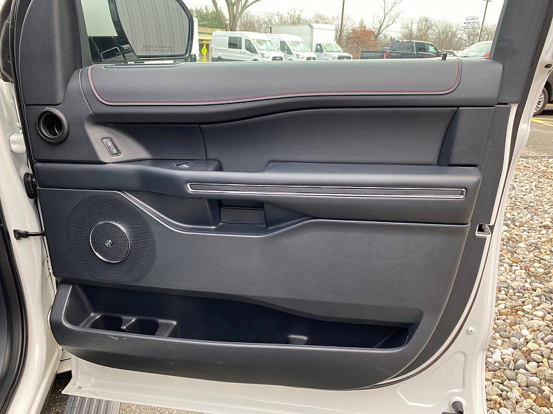 Certified 2023 Ford Expedition Limited image 28