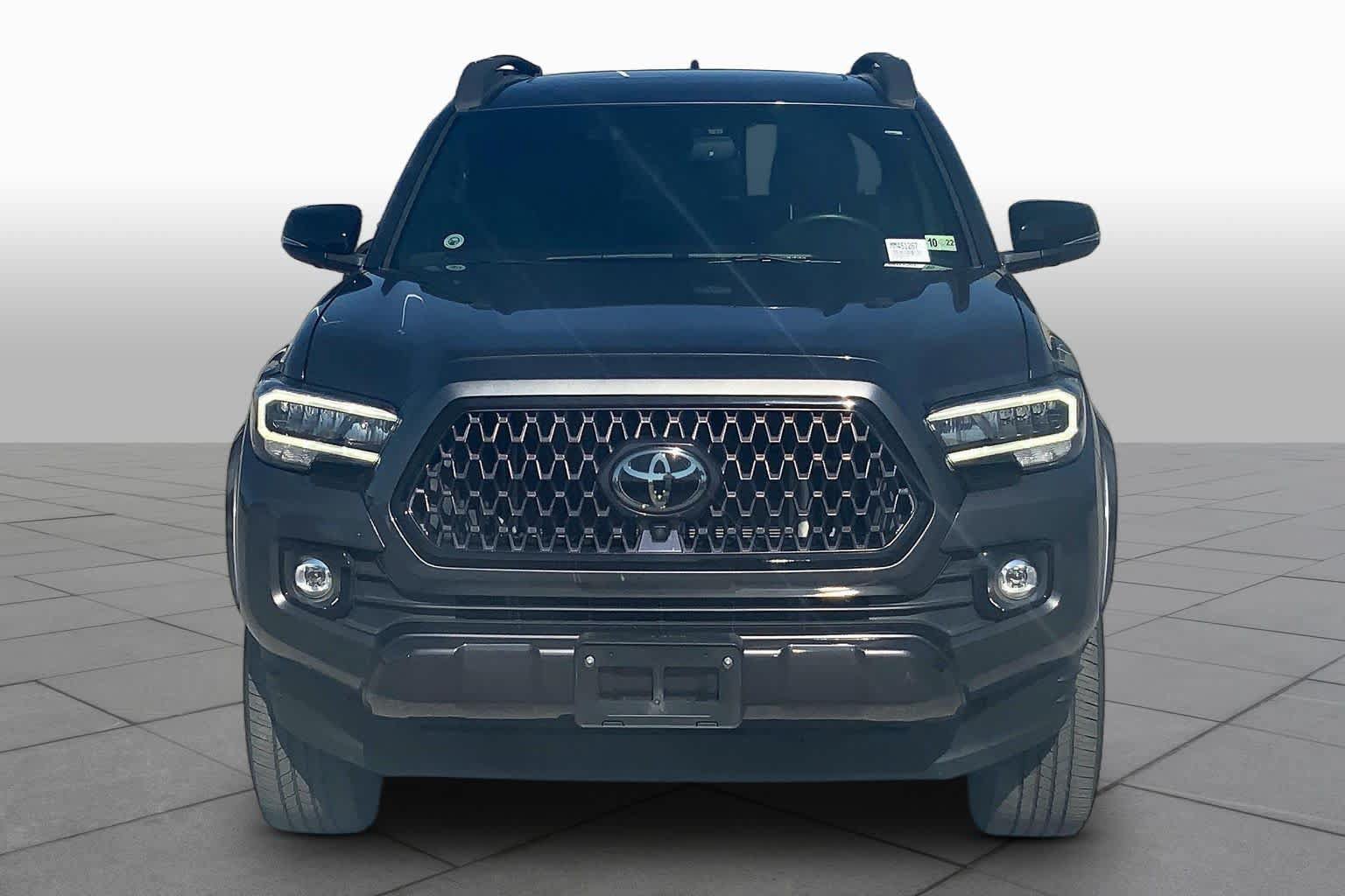 Used 2021 Toyota Tacoma Limited w/ Nightshade Package AWD/4WD image 4