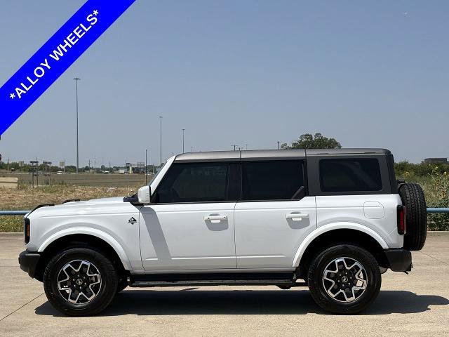 Certified 2025 Ford Bronco Outer Banks AWD/4WD image 3