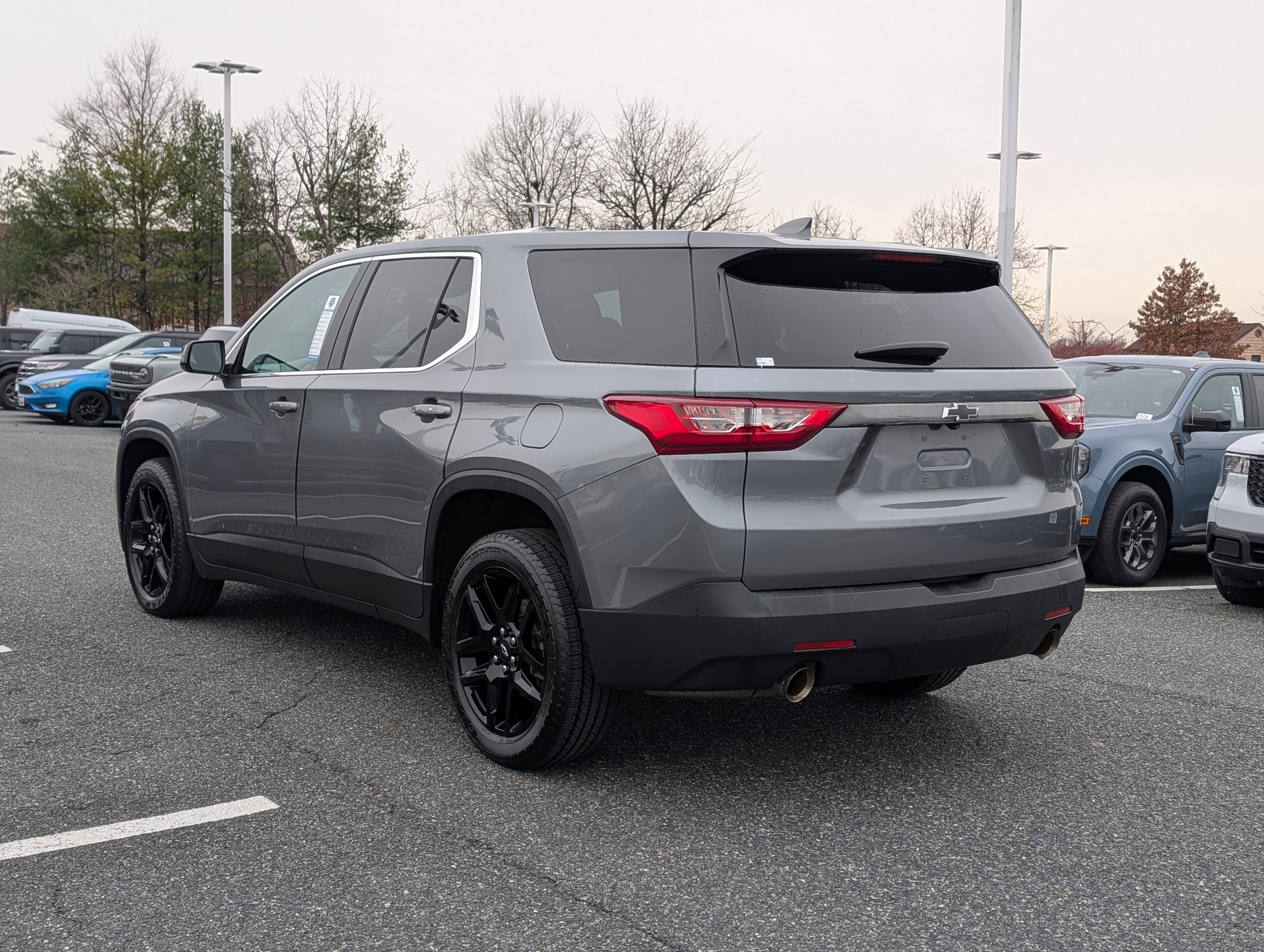 Used 2020 Chevrolet Traverse LS w/ LPO, Blackout Package image 5