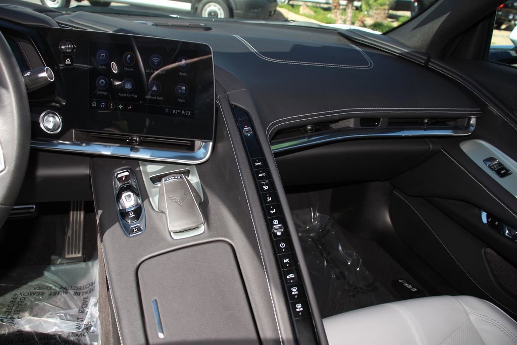 Used 2020 Chevrolet Corvette Stingray Coupe w/ 1LT image 15