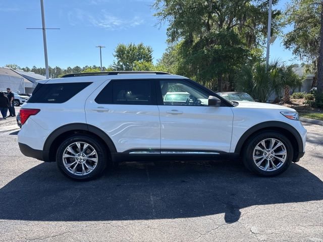 Certified 2021 Ford Explorer XLT w/ Equipment Group 202A RWD image 3
