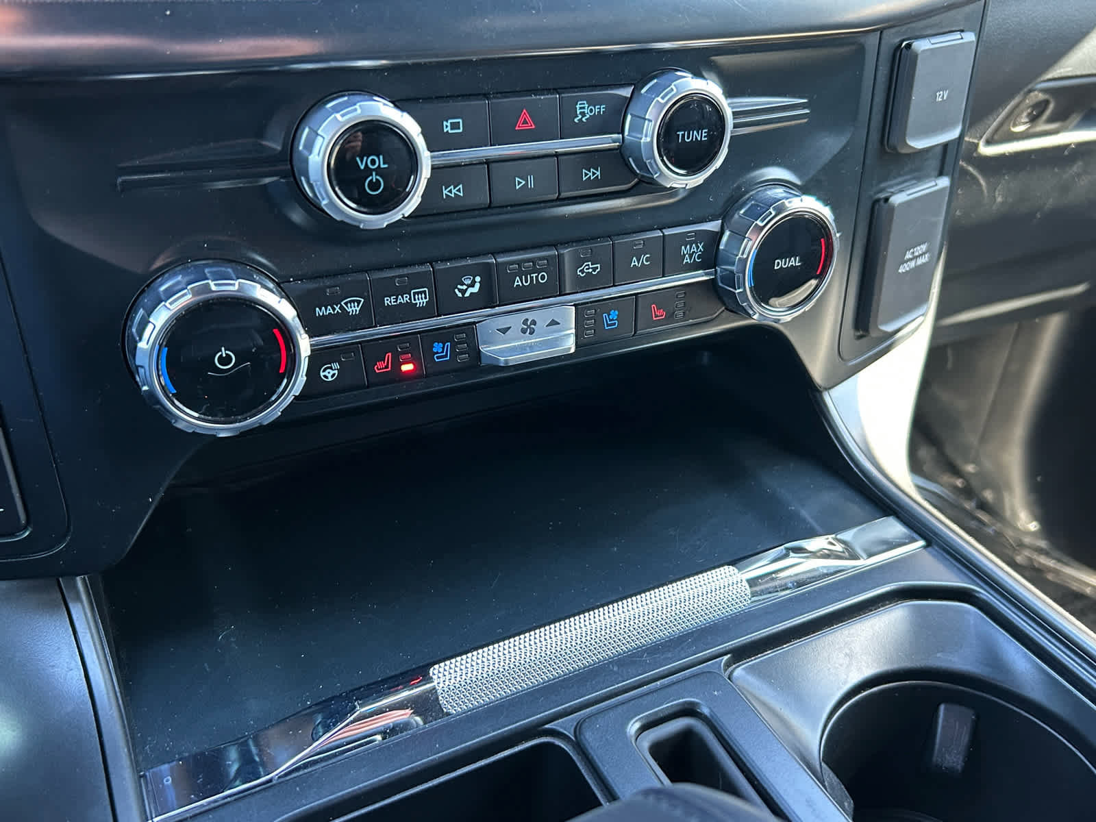 Certified 2025 Ford F150 Lariat image 28