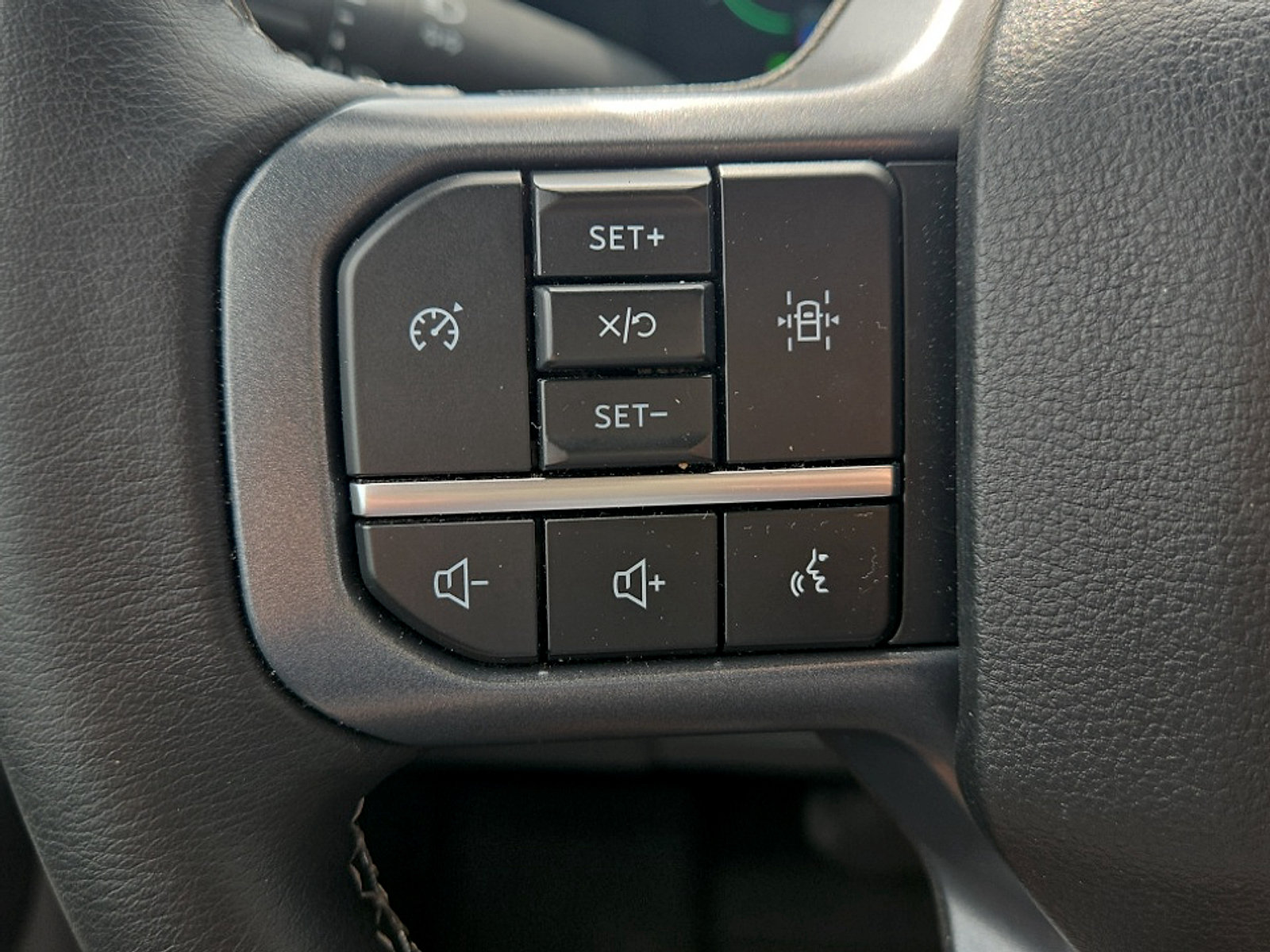 Certified 2023 Ford F150 Lightning XLT AWD/4WD image 13