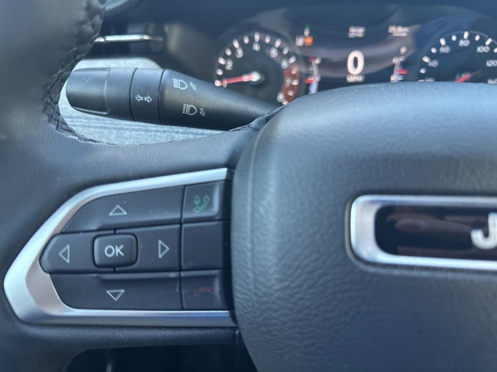 Used 2023 Jeep Compass Latitude w/ Convenience Group image 19