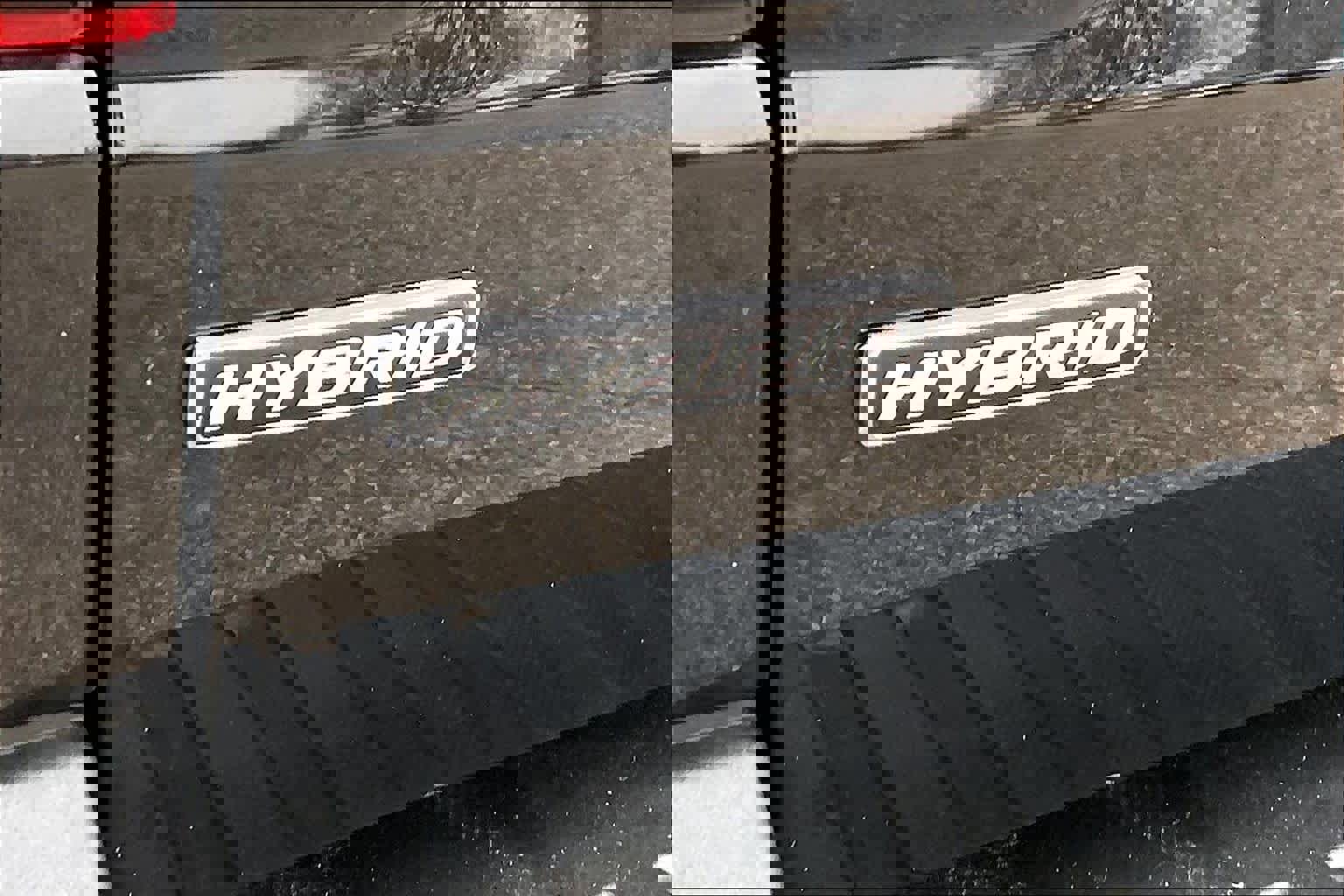 Certified 2024 Ford Maverick XLT w/ XLT Luxury Package image 29