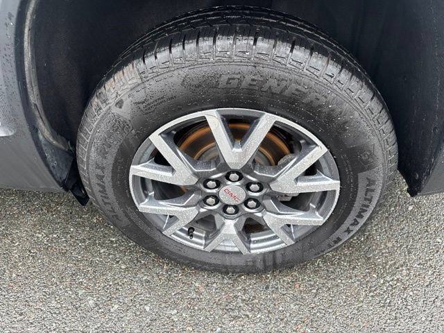 Used 2023 GMC Acadia SLT AWD/4WD image 11