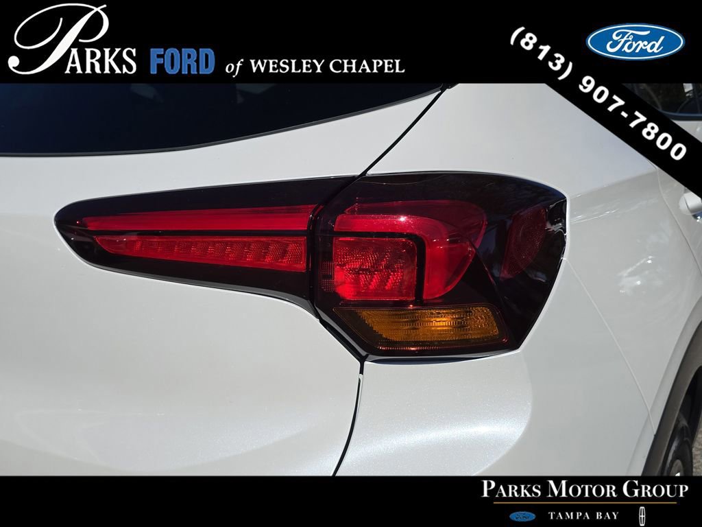 Used 2022 Buick Encore GX Essence w/ Advanced Technology Package image 7