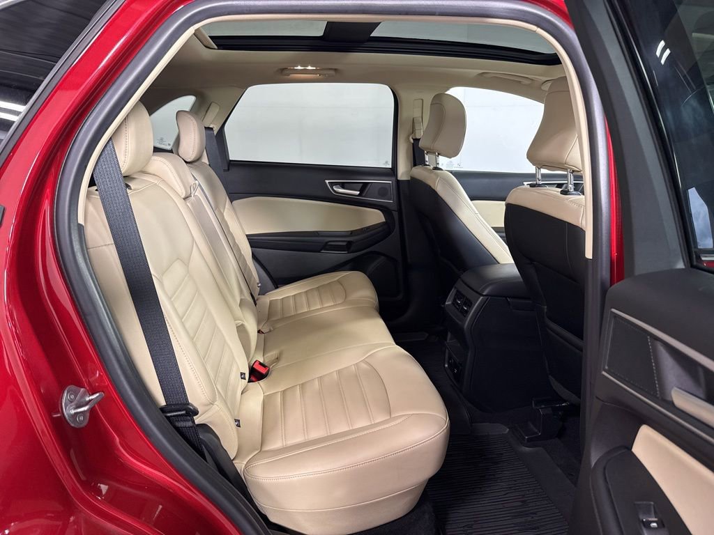 Certified 2024 Ford Edge SEL w/ Convenience Package AWD/4WD image 17