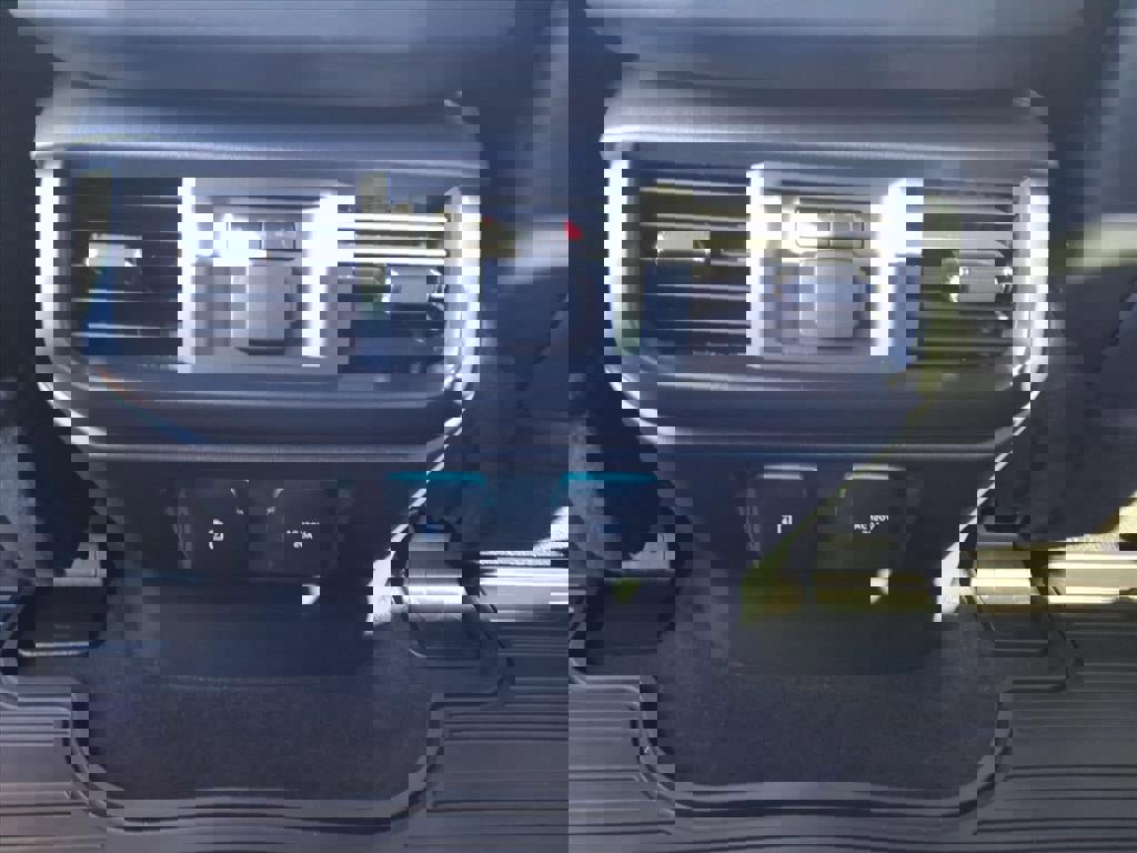 Certified 2025 Ford F150 Raptor image 18