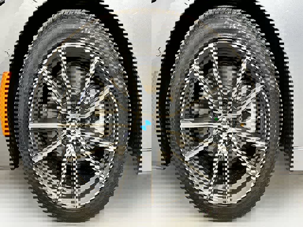 Used 2023 BMW 430i Convertible image 11