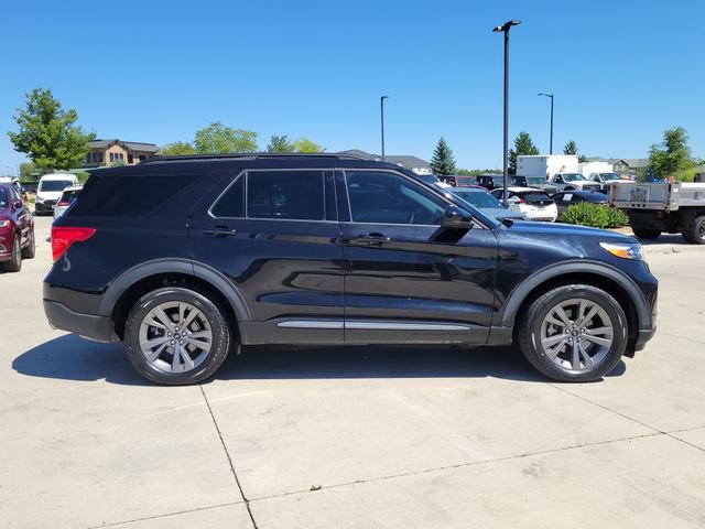 Certified 2023 Ford Explorer XLT w/ Equipment Group 202A AWD/4WD image 2