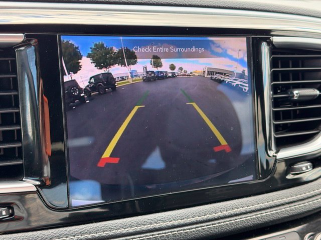 Used 2020 Chrysler Pacifica Limited w/ S Appearance Package FWD image 18