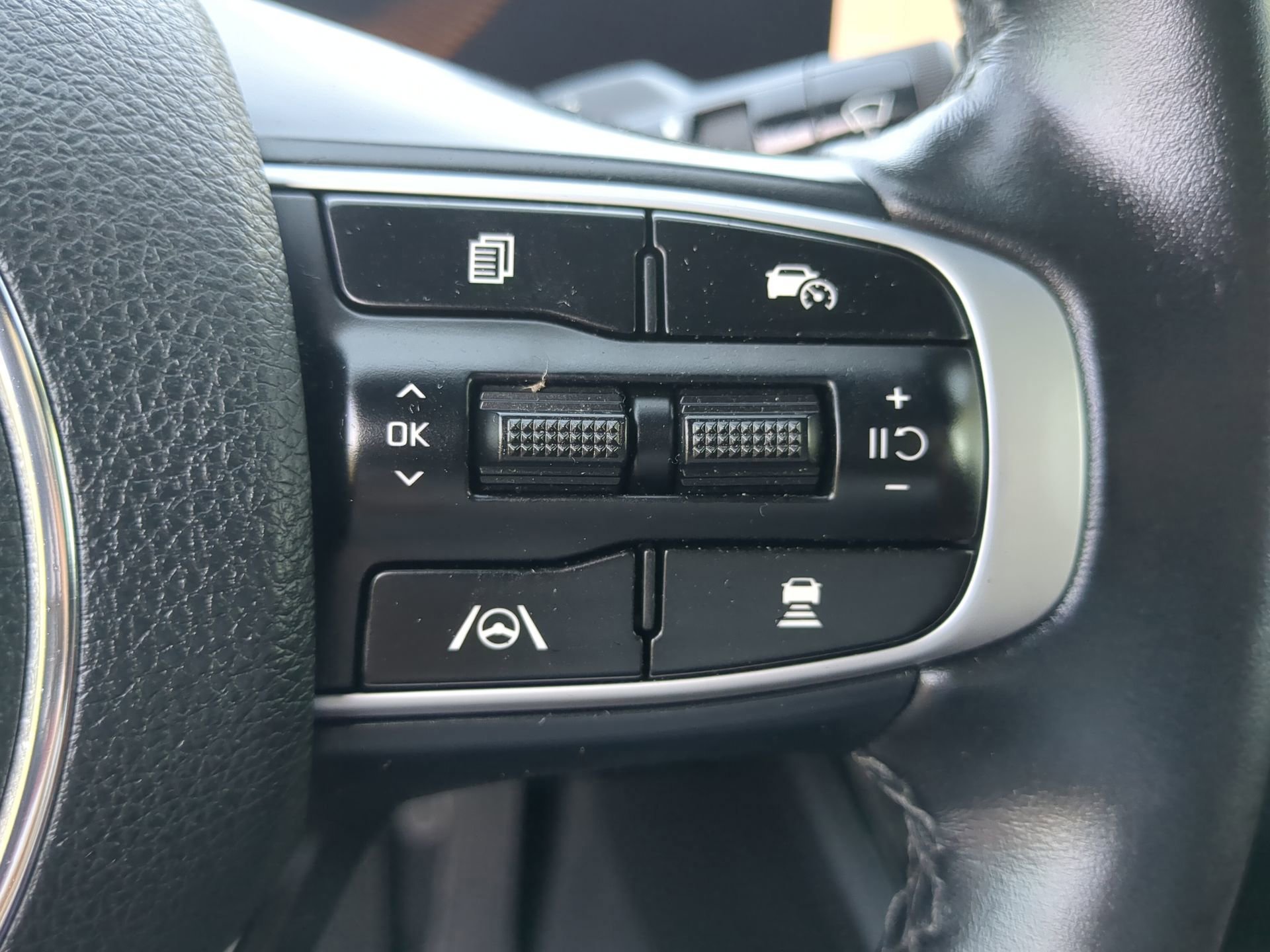 Used 2025 Kia K5 GT-Line w/ GT-Line Premium Package AWD/4WD image 65