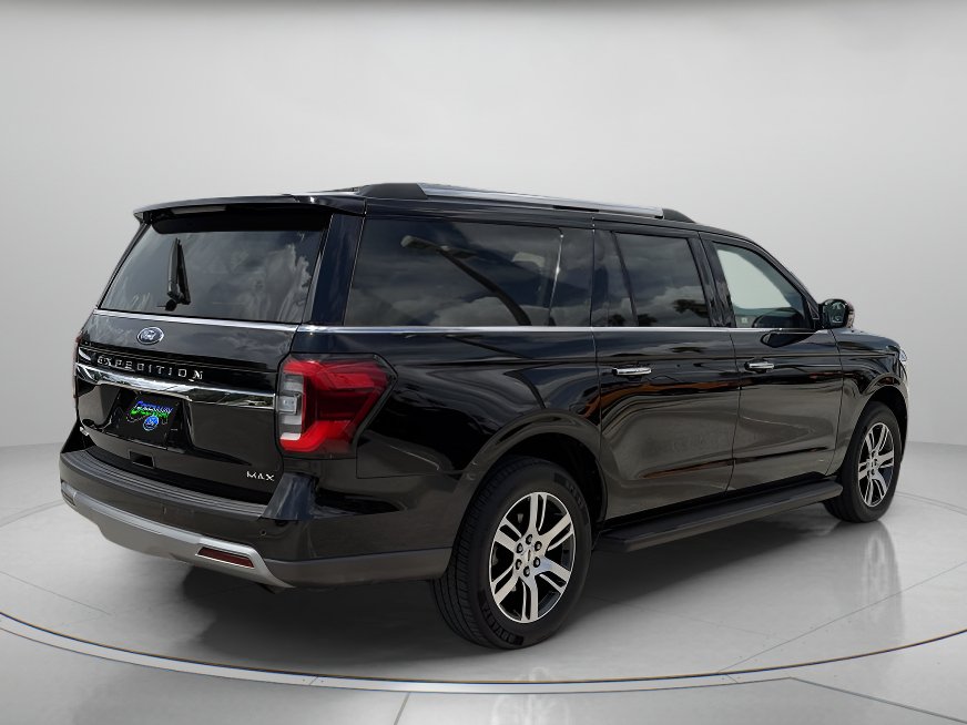 Certified 2024 Ford Expedition Max Limited RWD image 3