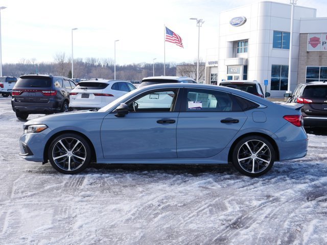 Used 2023 Honda Civic Touring image 2