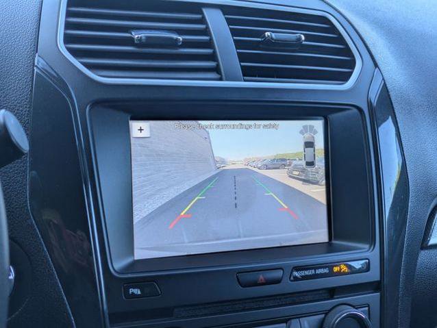 Certified 2018 Ford Explorer XLT w/ Equipment Group 202A AWD/4WD image 22