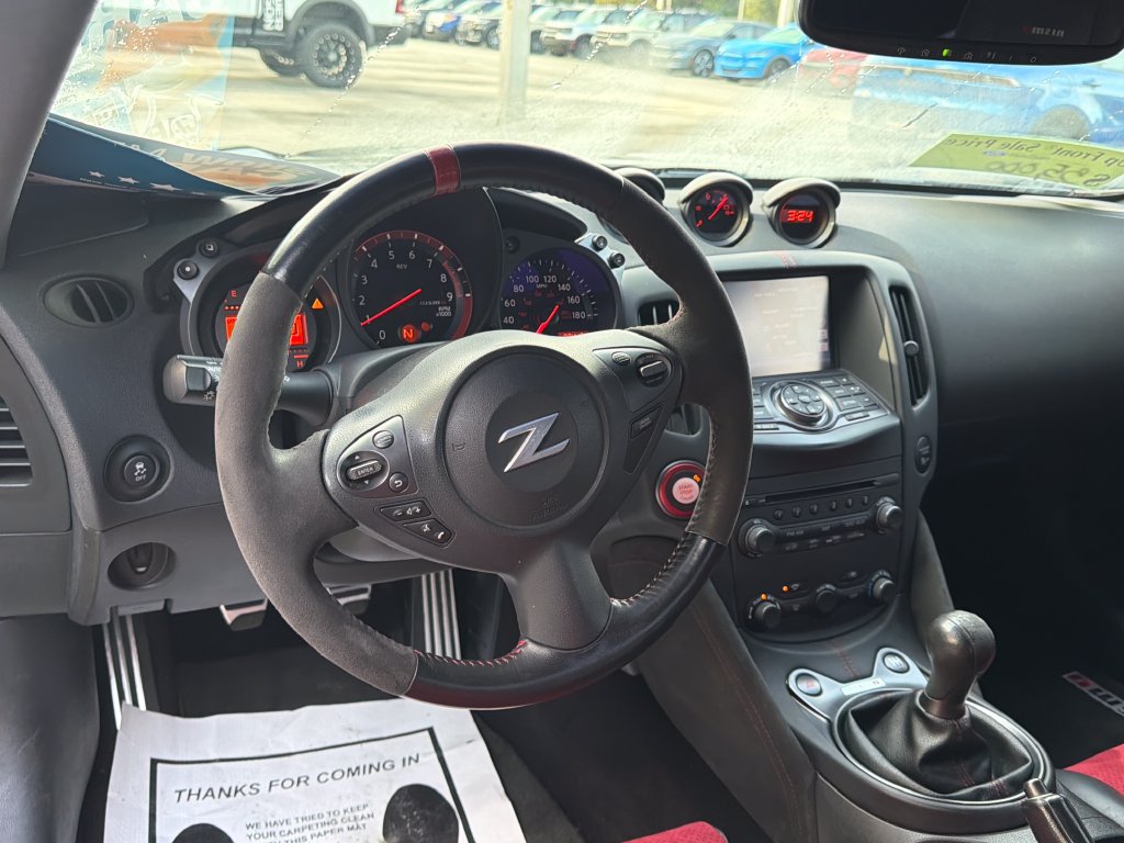 Used 2019 Nissan 370Z NISMO RWD image 7