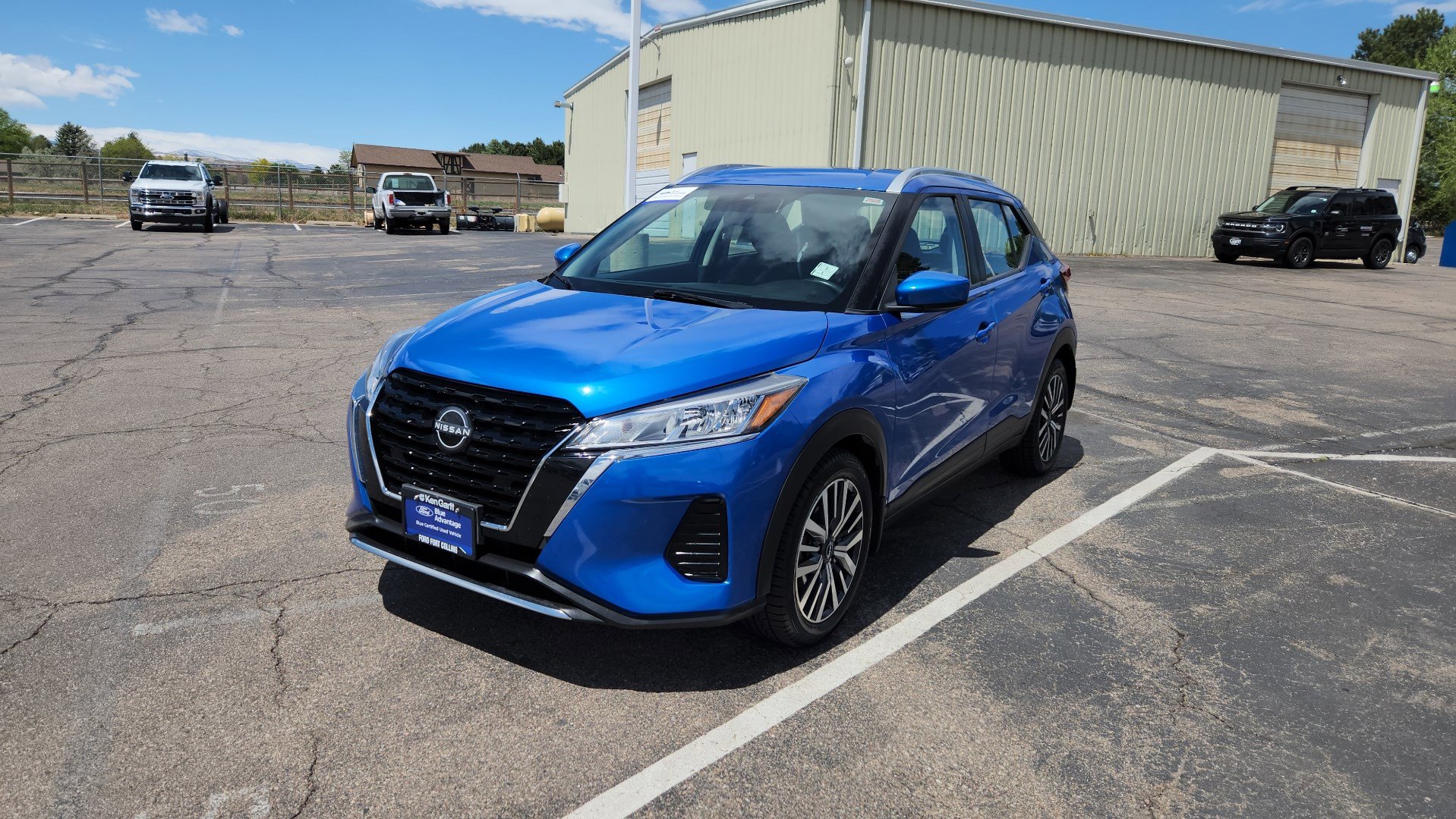 Used 2022 Nissan Kicks SV FWD image 3