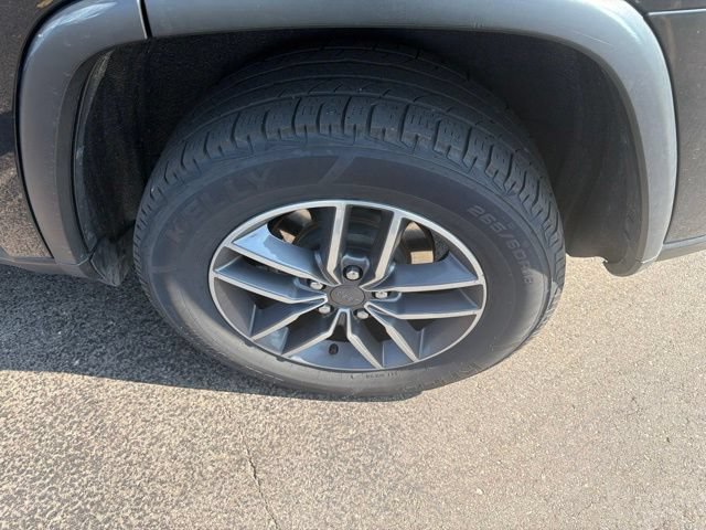 Used 2019 Jeep Grand Cherokee Limited AWD/4WD image 12
