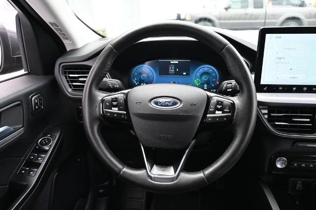 Certified 2024 Ford Escape Platinum AWD/4WD image 29
