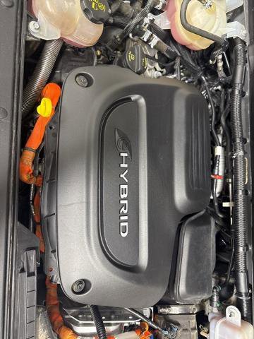 Used 2020 Chrysler Pacifica Limited w/ Advanced Safetytec Group image 9