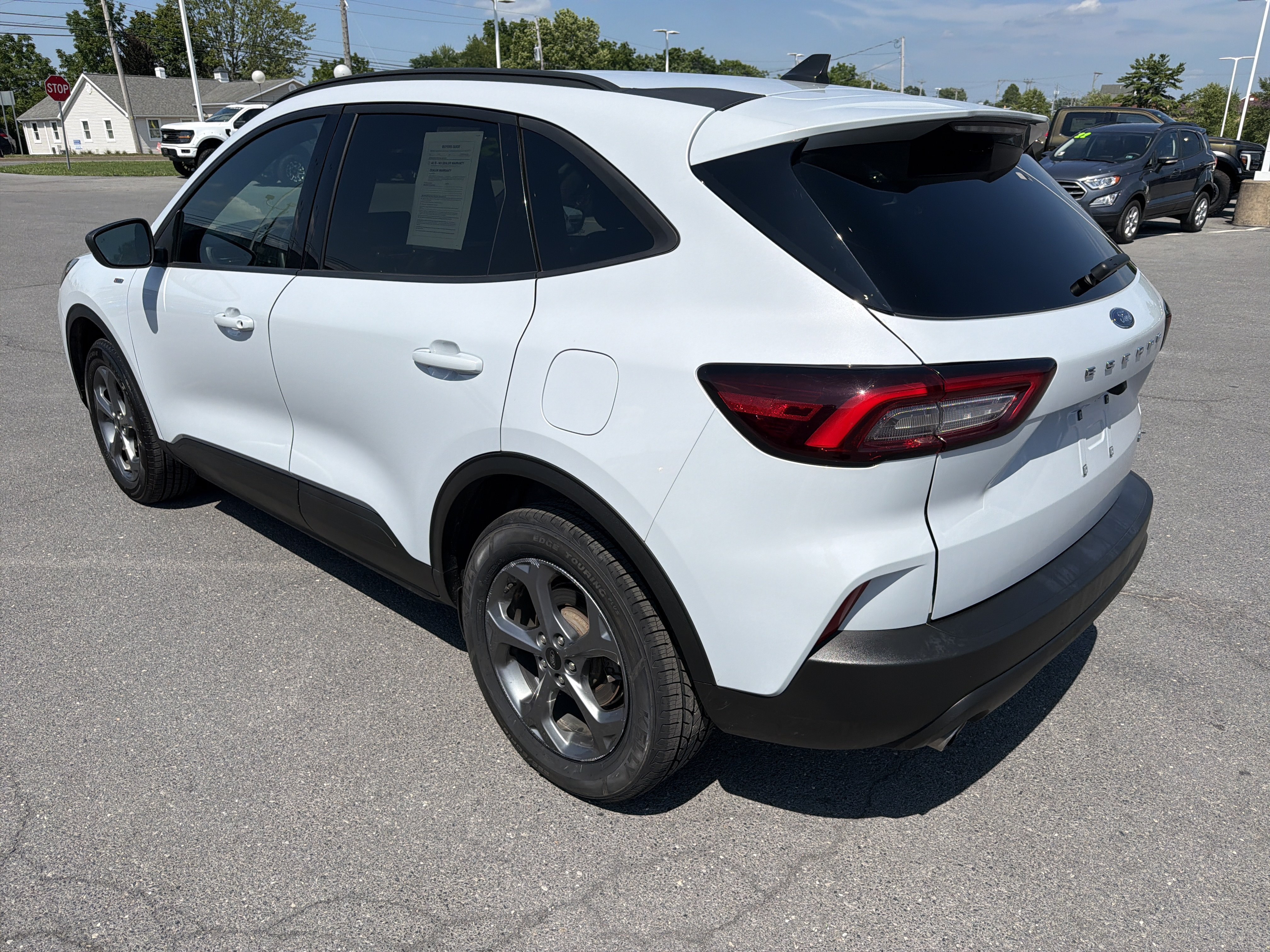 Certified 2025 Ford Escape ST-Line AWD/4WD image 6