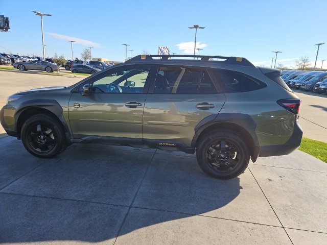 Used 2022 Subaru Outback Wilderness w/ Wilderness Package image 4