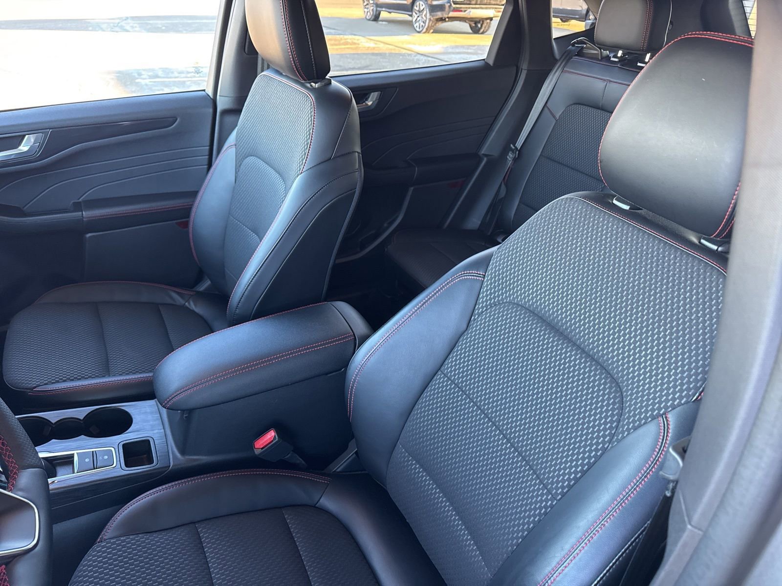 Certified 2024 Ford Escape ST-Line w/ Tech Pack #1 image 24