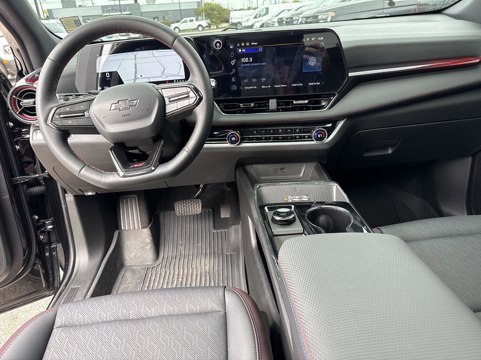 Used 2026 Chevrolet Equinox RS image 13